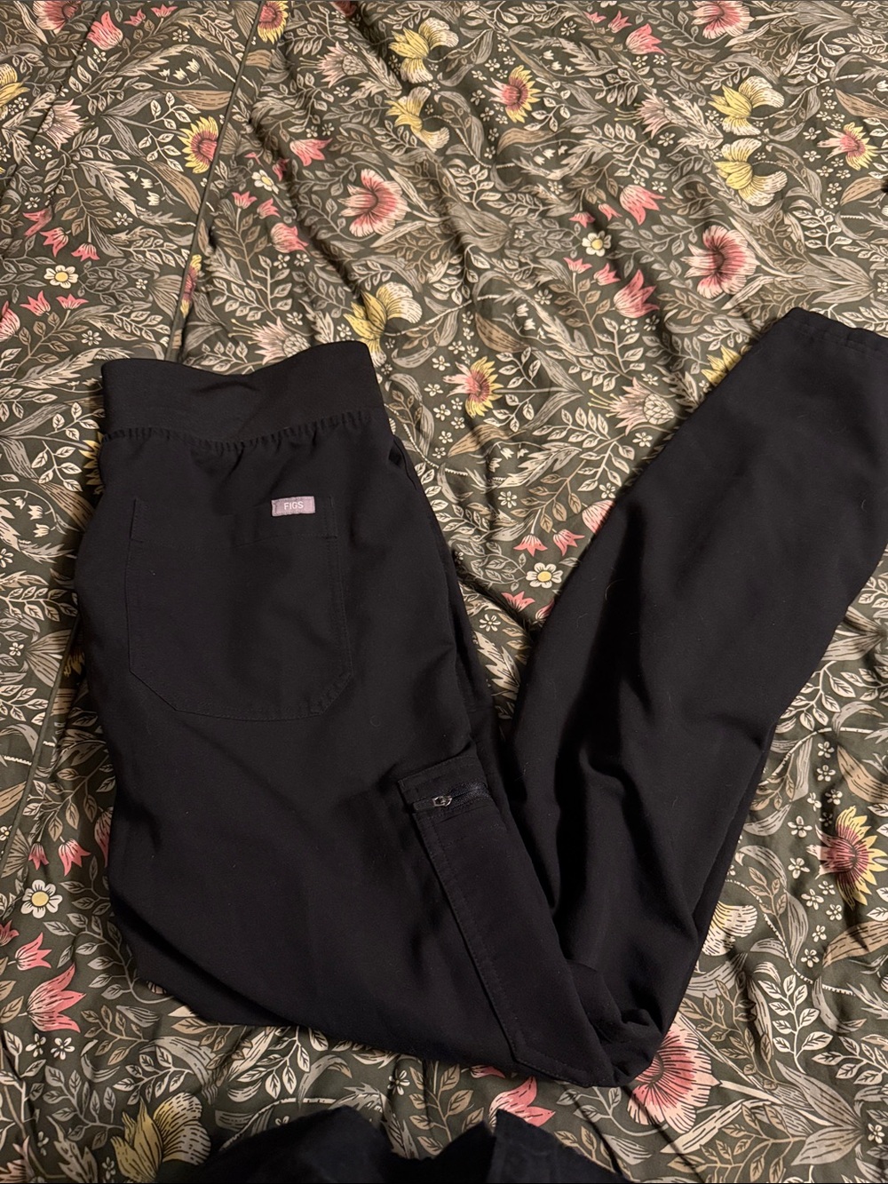 Figs Black Tech Scrub Pants